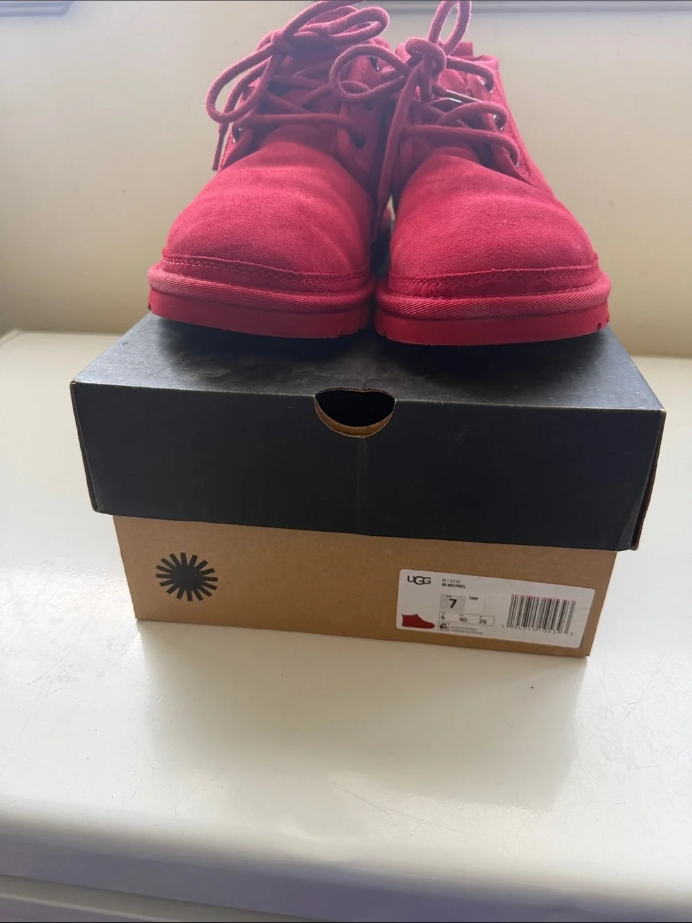 UGG vibrant red